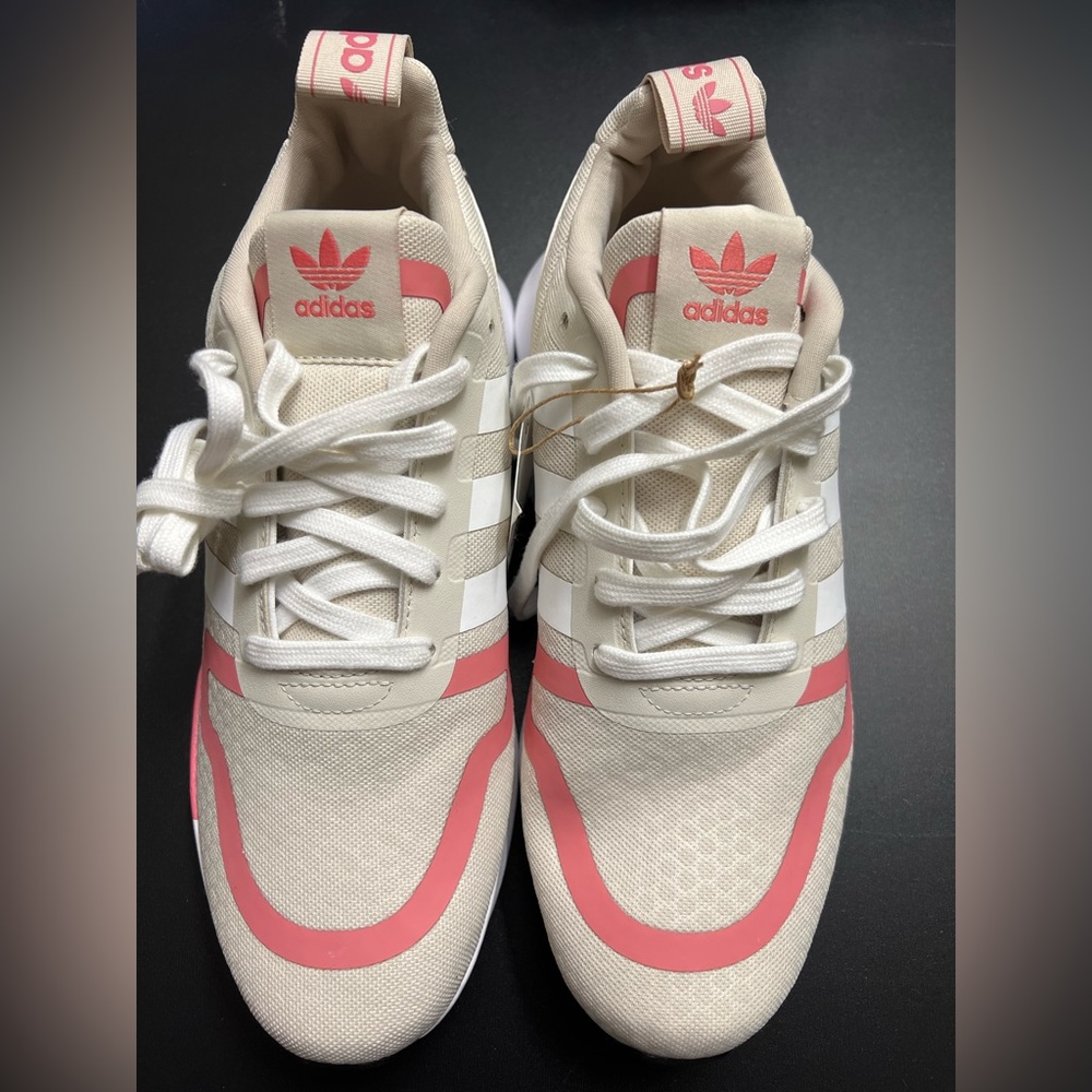 Adidas Originals Women's Smooth Runner Sneakers -  Size 8